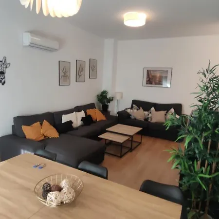 Appartement Unique In Center With Pool *