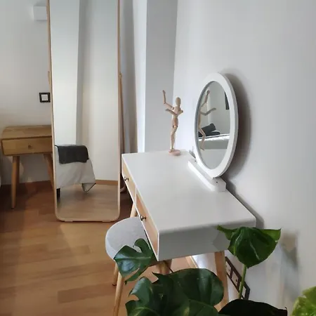 Appartement Unique In Center With Pool *